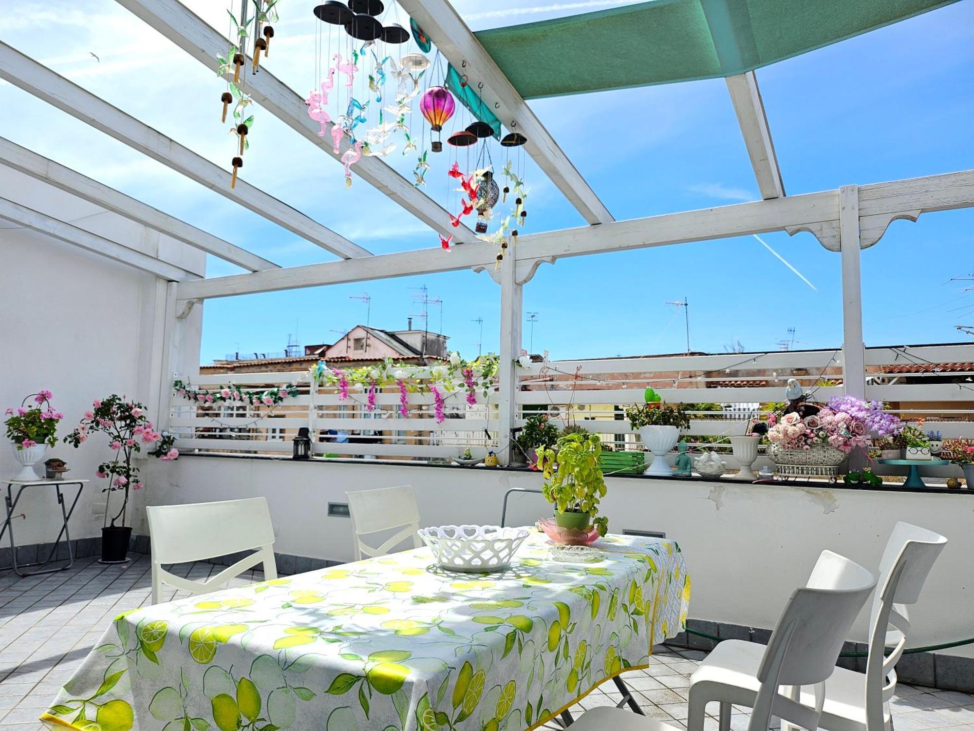 Sky-Terrace In Central Station, 3 Bedrooms Napoli Eksteriør bilde